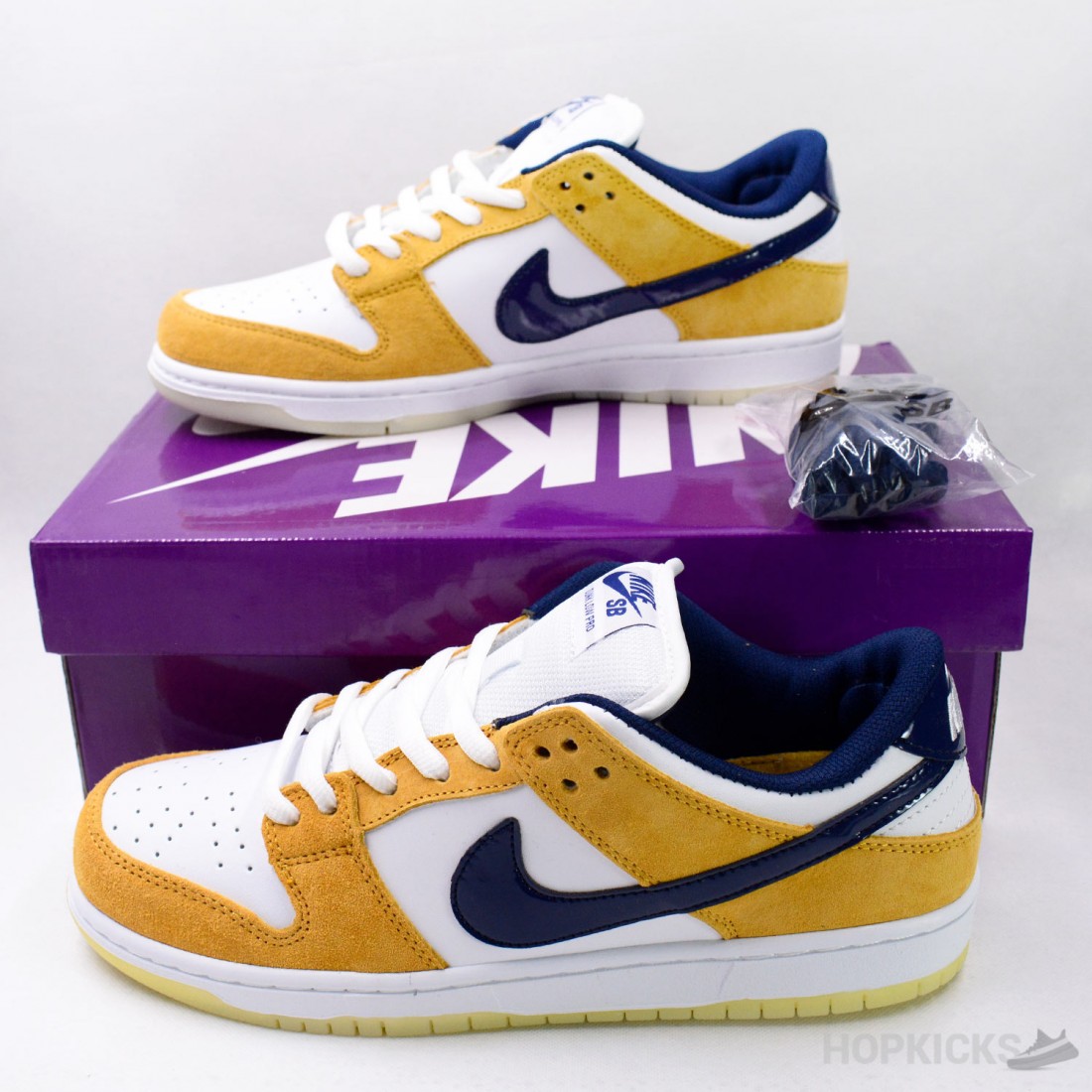 laser orange dunks footlocker